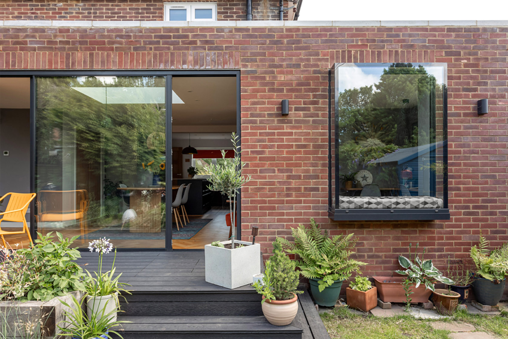 Contemporary Extension, Winchester exterior garden