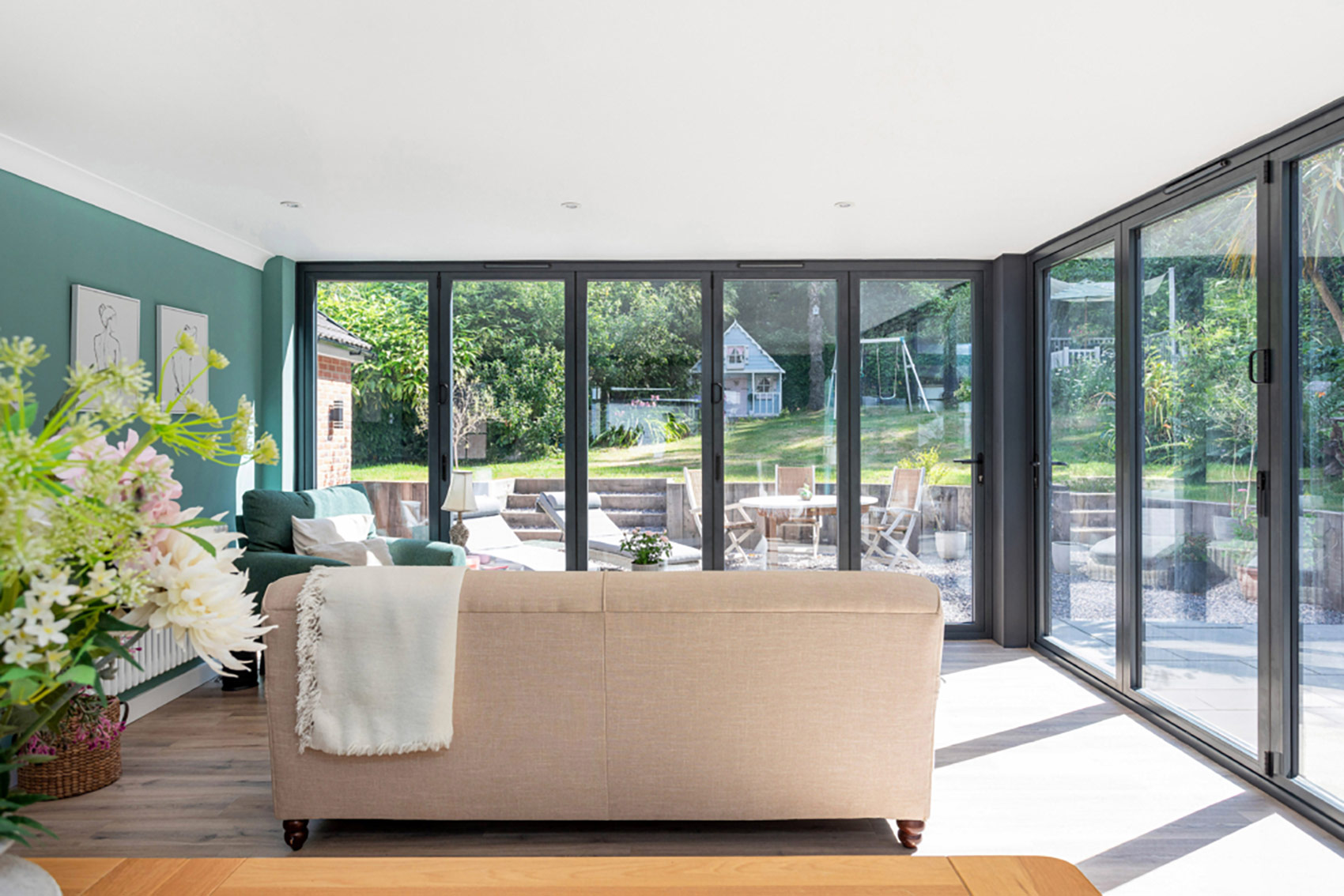 The Floating Extension – Winchester living room